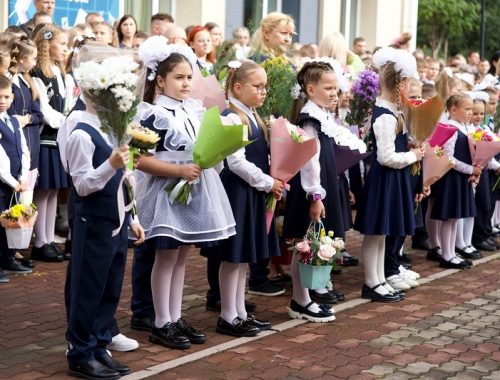 Объявить 1 сентября выходным днем
