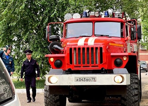 Сотрудники МЧС и ГИБДД провели рейд в Биробиджане