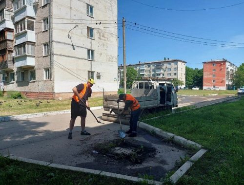 Ливневые колодцы приводят в порядок в Биробиджане