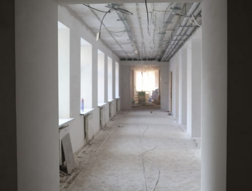 Ремонт продолжается в областной поликлинике в Биробиджане
