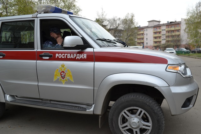 Росгвардейцы перехватили машину с похищенной девушкой в ЕАО