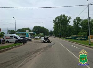 Тройное ДТП с пострадавшими произошло в Биробиджане