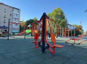 В Биробиджане завершается ремонт двора