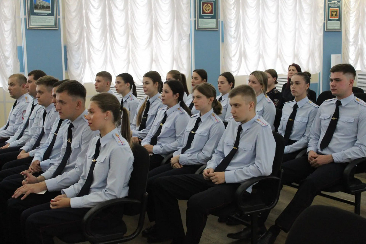18 молодых сотрудников пополнили ряды полиции ЕАО