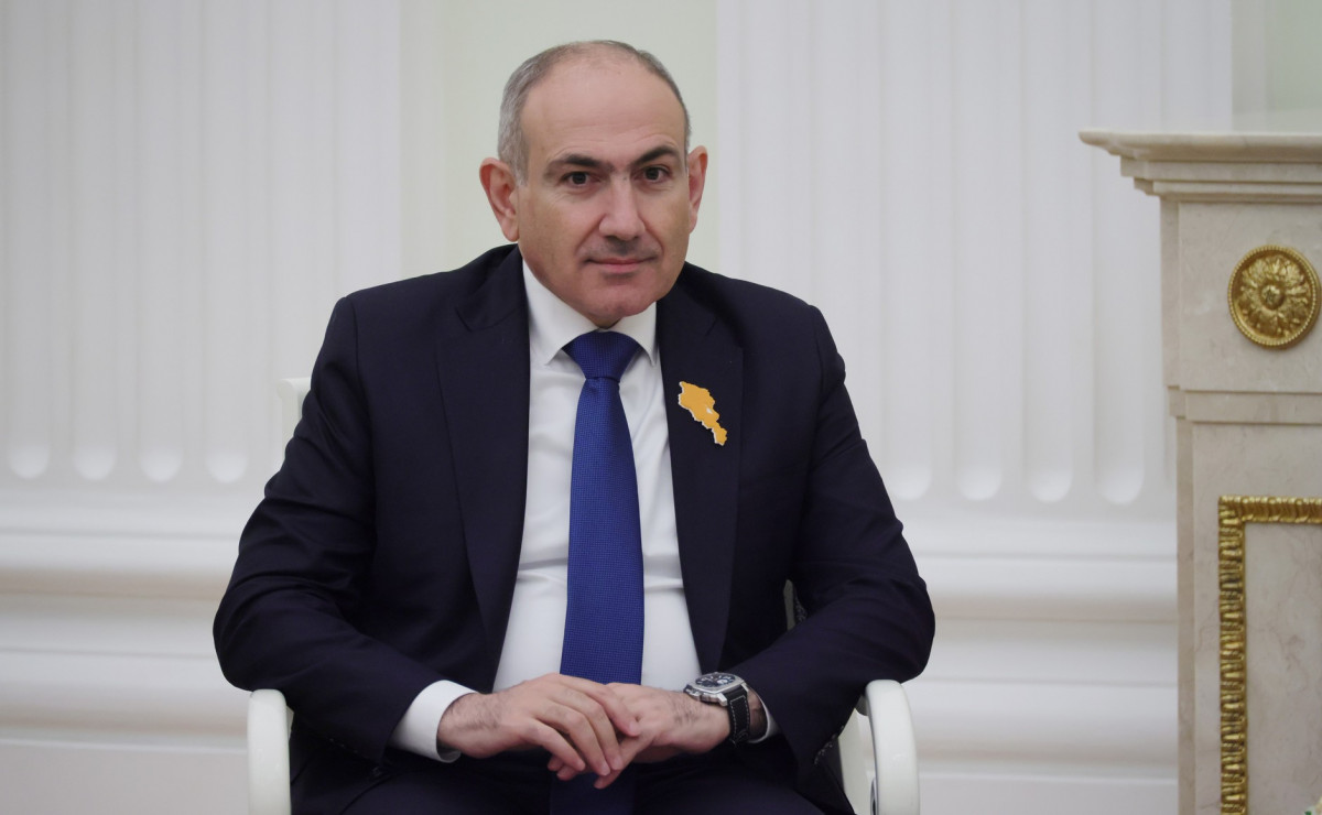 Возьмитесь за руки и шагайте