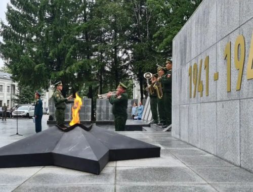 Память павших в годы Второй мировой войны почтили в Биробиджане