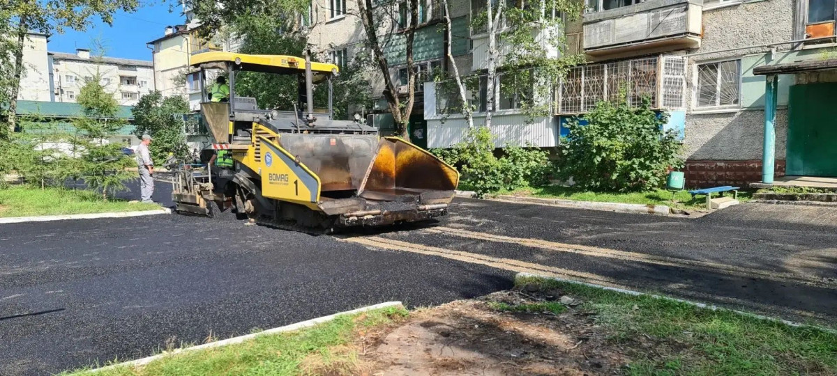 В Биробиджане продолжается ремонт междворовых проездов