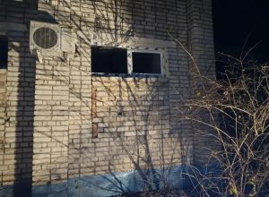Двое биробиджанцев пробрались ночью в игровой центр — их выдали пятна на одежде